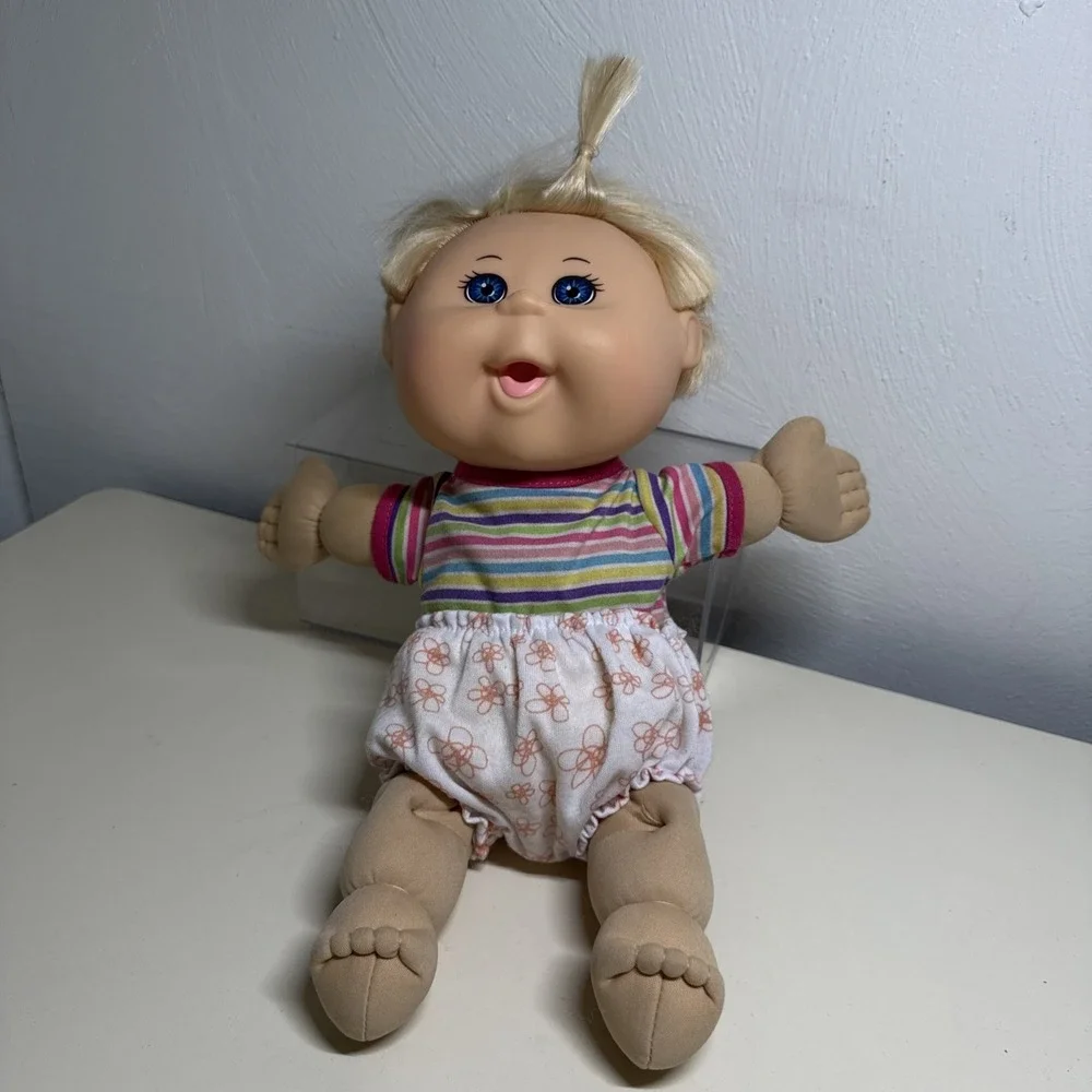 Cabbage Patch Kids Doll JAKKS 2012 Blonde Hair Brown eyes Original Sweater 1978